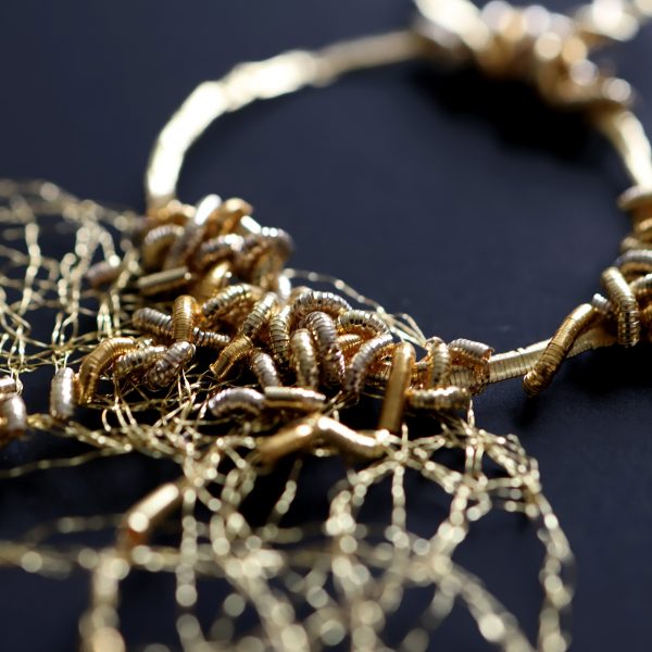 Broderie de cannetille et fil d'or